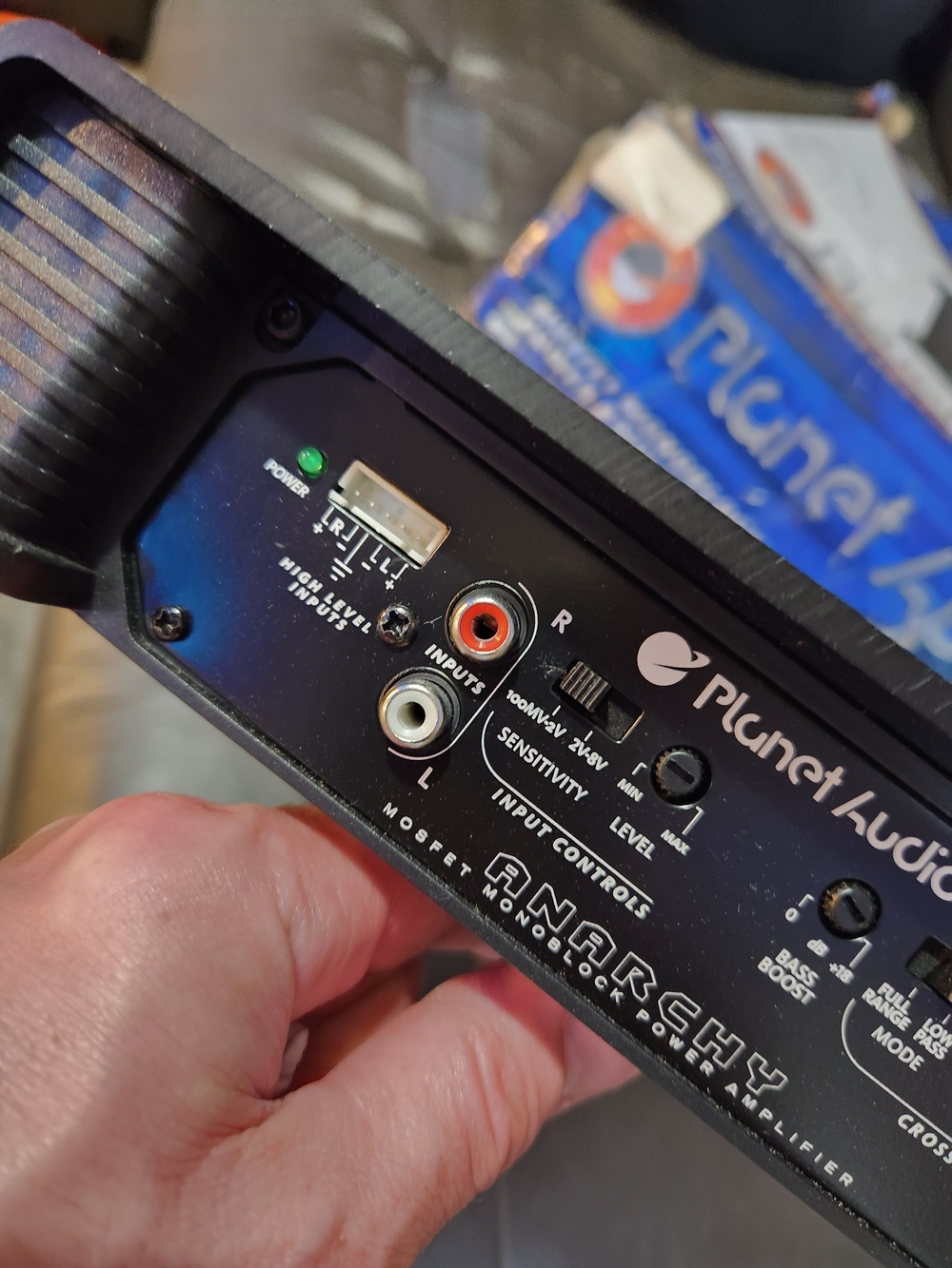 Planet Audio 2500W Car Amplifier in Black and Blue - Picture 4 of 12